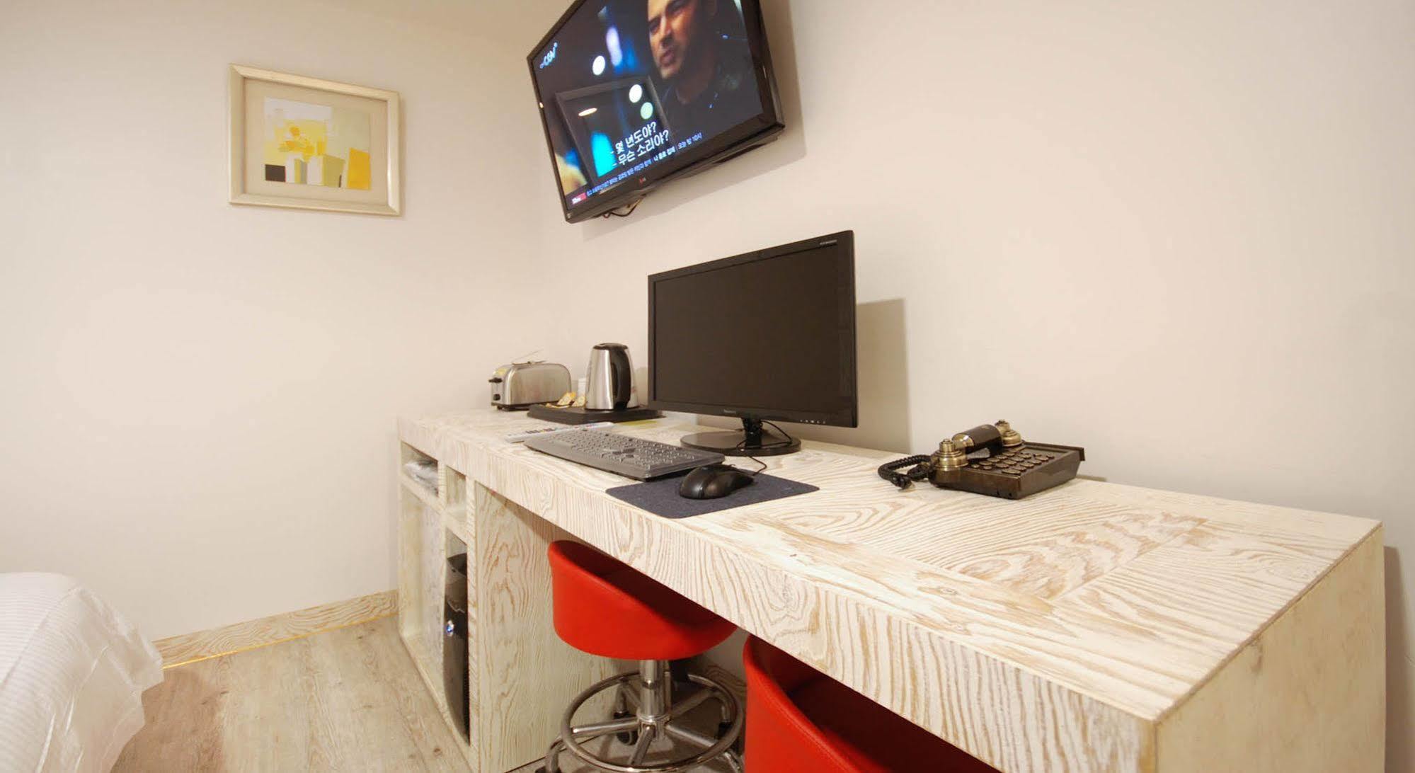 Riviera Motel Goyang Ngoại thất bức ảnh